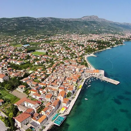 Apartment By The Sea Kastel Stari, - 21199 *