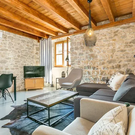 By The Sea Kastel Stari, - 21199 Apartment