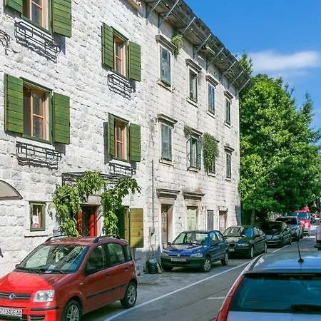Apartamento By The Sea Kastel Stari, - 21199 *
